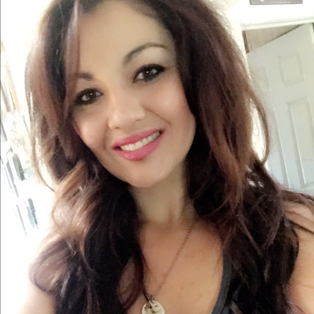 Meet your Posher, Andrea